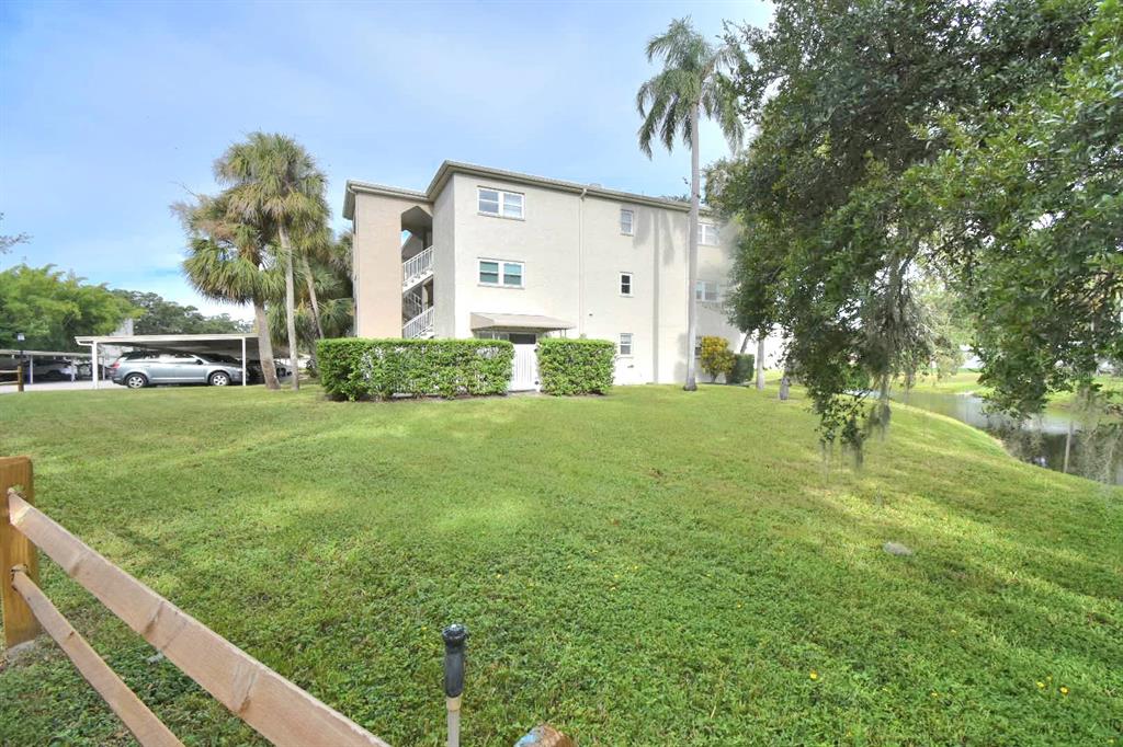 940 Virginia Street, Unit 108 Dunedin, FL 34698 - Photo 7 of 50