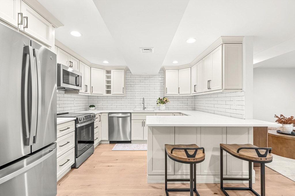 115 Washington Street, Unit 2A Winchester, MA 01890 - Photo 4 of 24