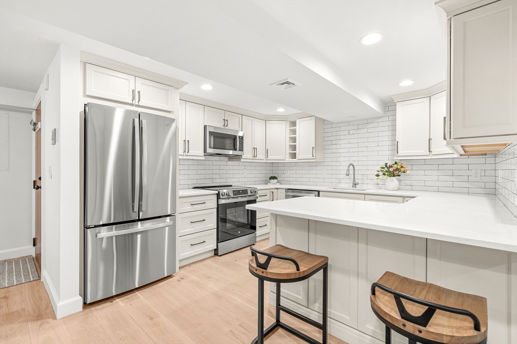 115 Washington Street, Unit 2A Winchester, MA 01890 - Photo 5 of 24