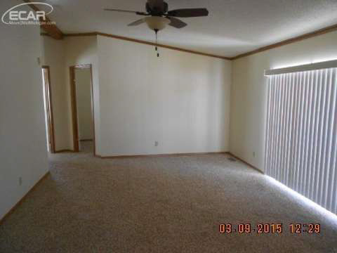 4245 North State Road Davison, MI 48423 - Photo 11 of 14 20431902-10.JPG