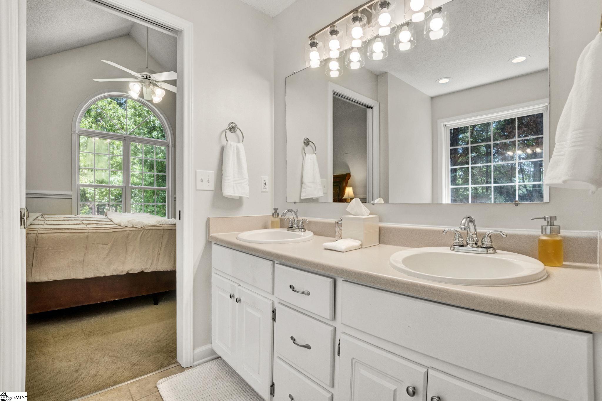 111 Weatherstone Drive Central, SC 29630 - Photo 22 of 46