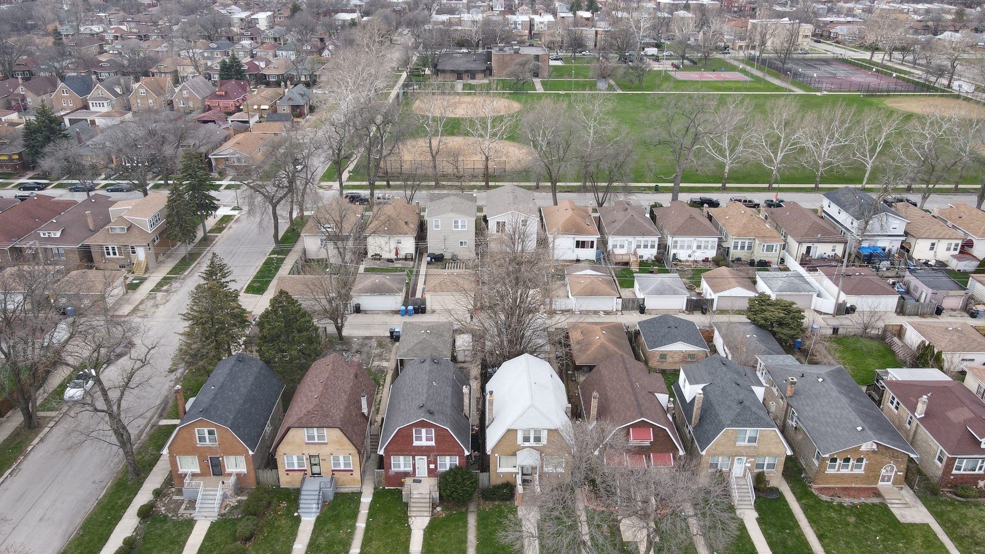 9154 South May Street Chicago, IL 60620 - Photo 7 of 40 an aerial view of a city with lake view