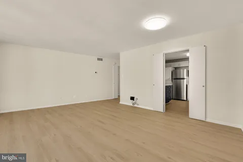$315,000 | 4620 North Park Avenue, Unit 1211E, Chevy Chase, MD 20815