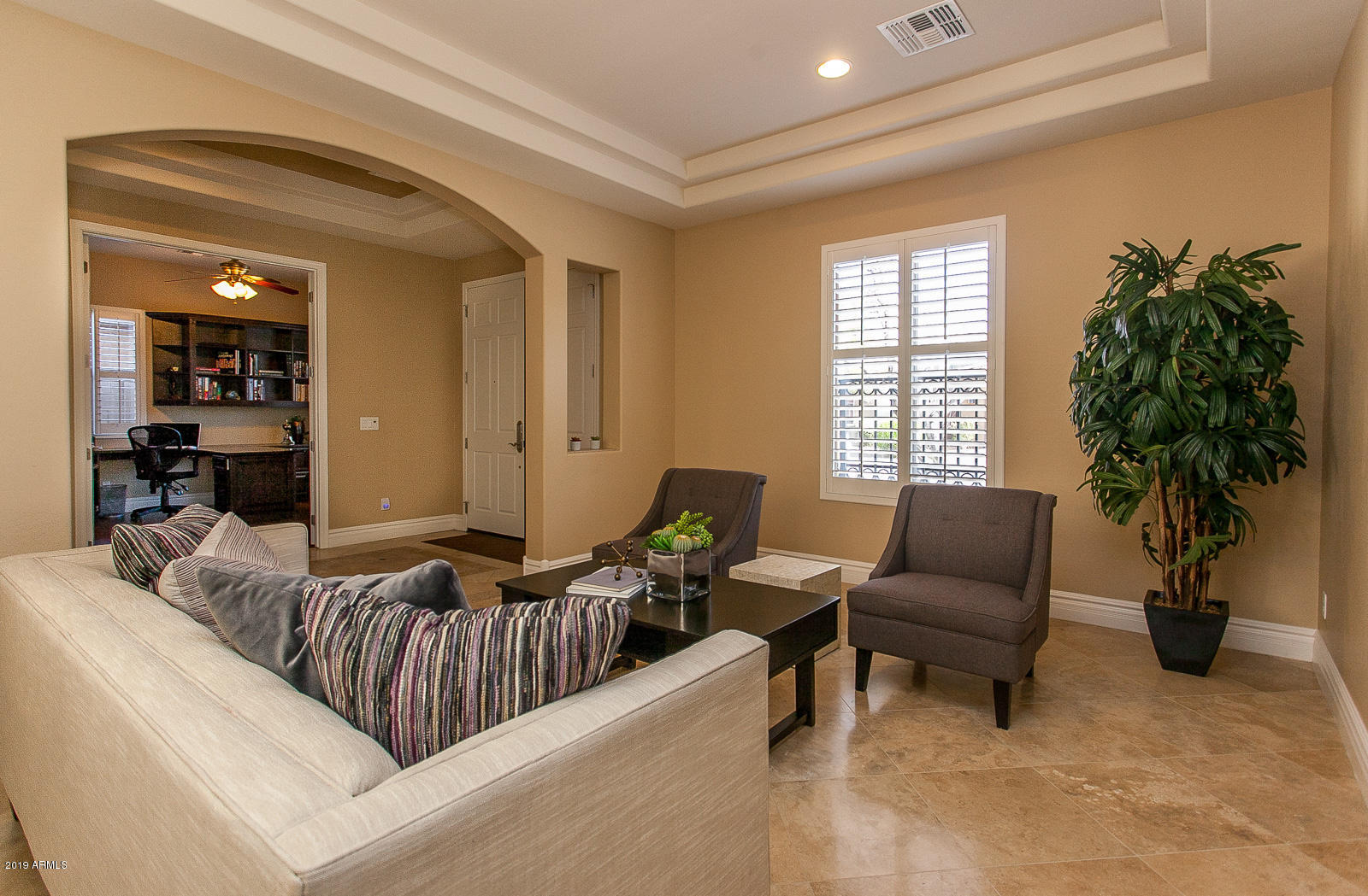 3661 East Maffeo Road Phoenix, AZ 85050 - Photo 5 of 52 Living Room