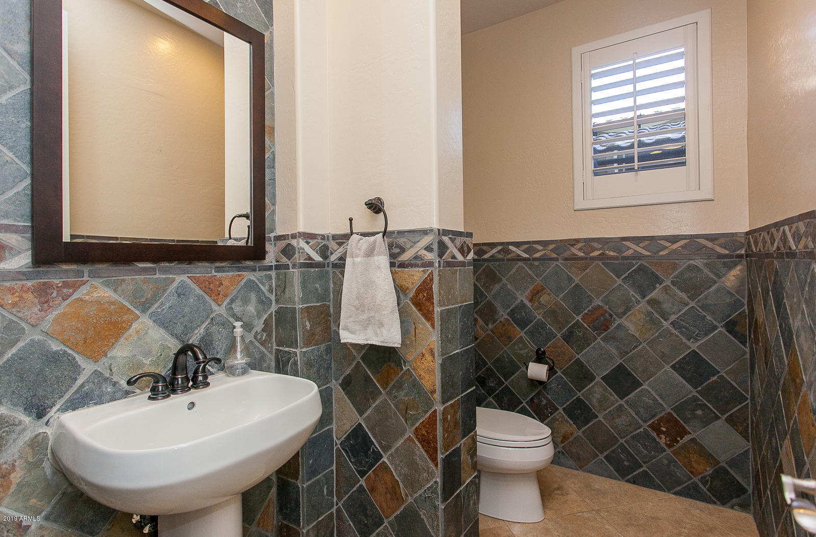 3661 East Maffeo Road Phoenix, AZ 85050 - Photo 8 of 52 Hall Bath
