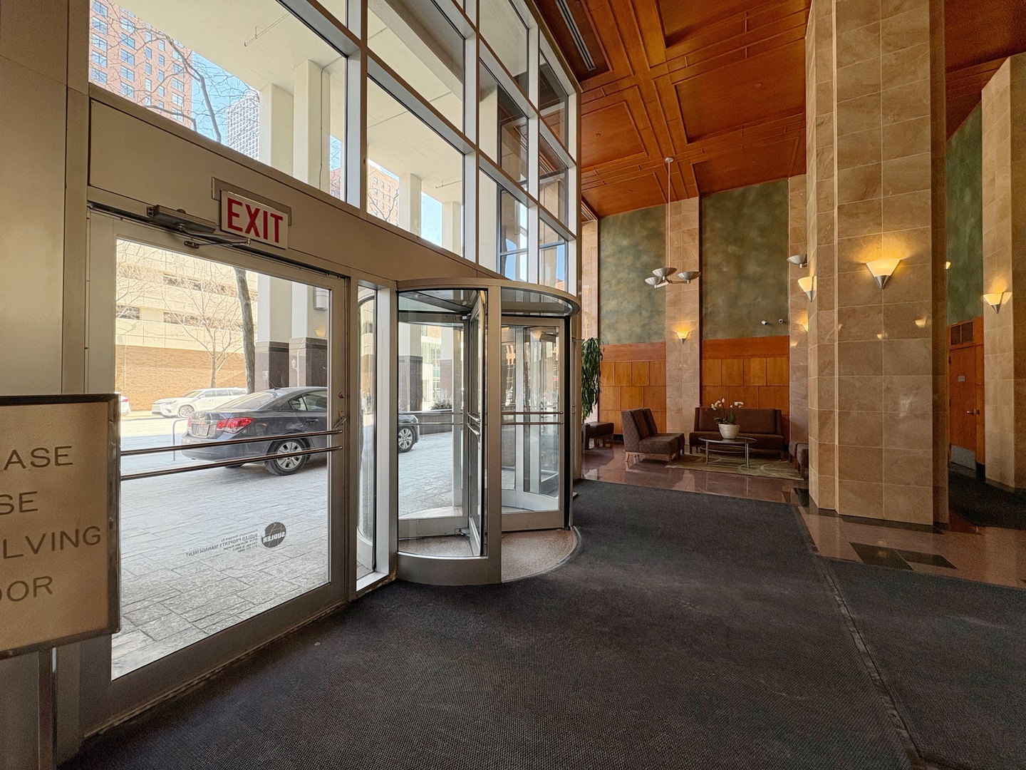 1122 North Clark Street, Unit 1702 Chicago, IL 60610 - Photo 2 of 18