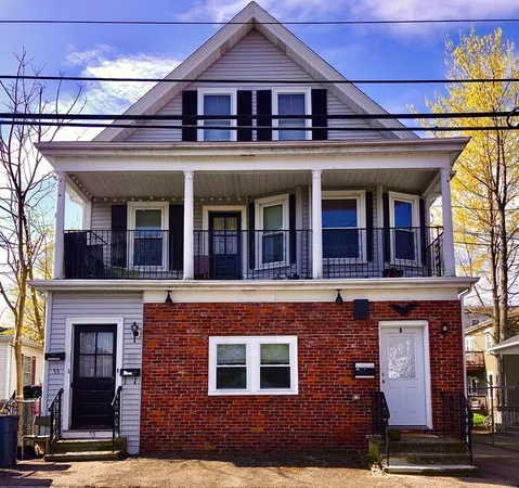$2,500 | 55 Brown Street, Unit 2, Waltham, MA 02453