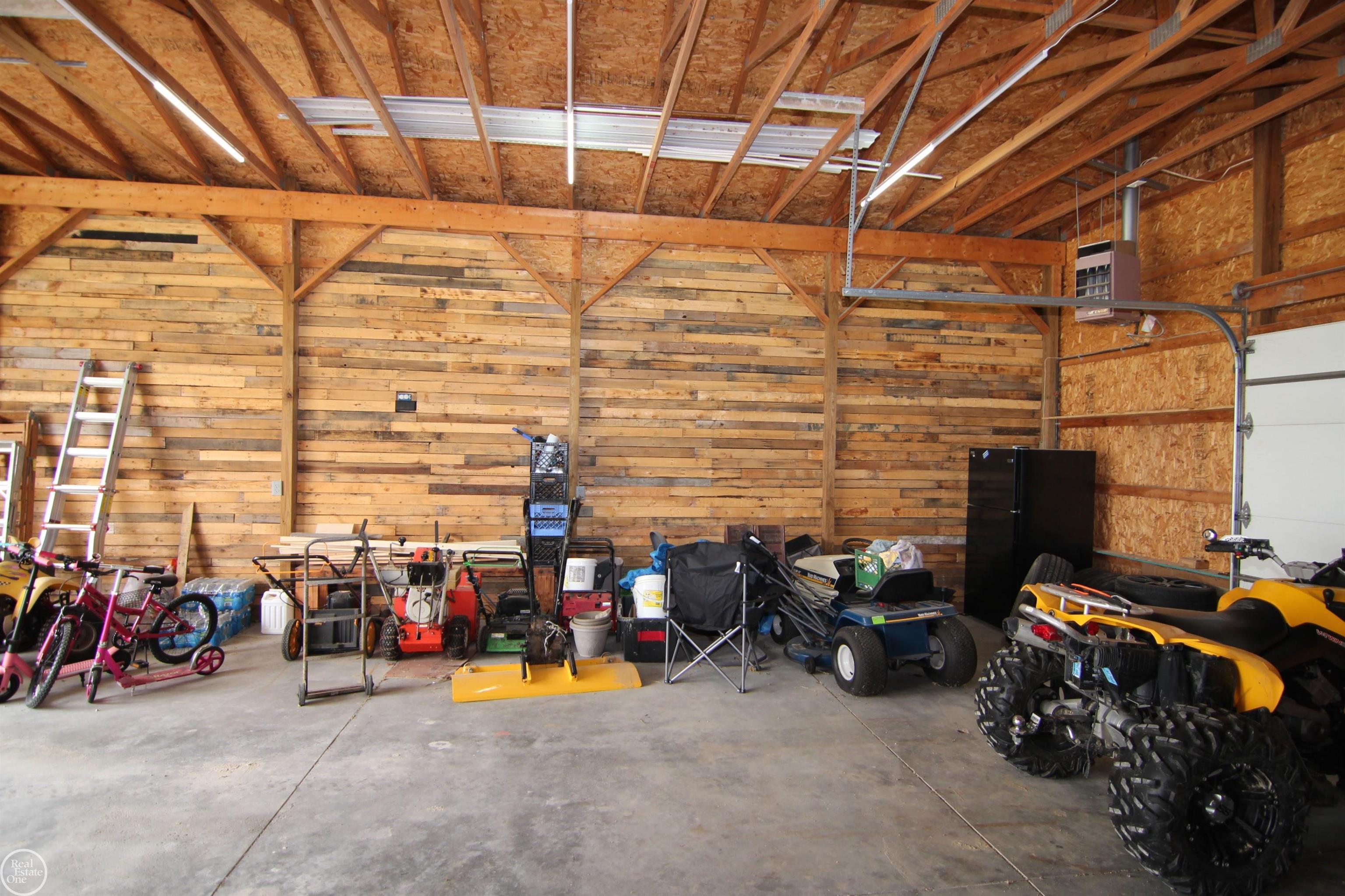 11612 Burt Road Emmett, MI 48022 - Photo 31 of 52 50112080-33.JPG