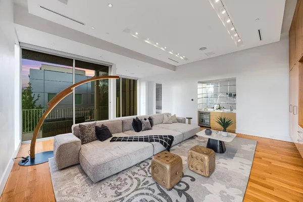 $5,500,000 | 4616 Oleander Street, Bellaire, TX 77401