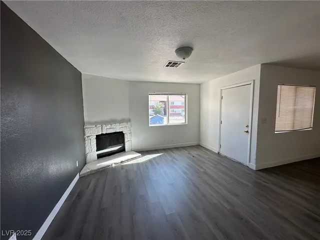 $1,095 | 6966 Issac Avenue, Unit 1, Las Vegas, NV 89156