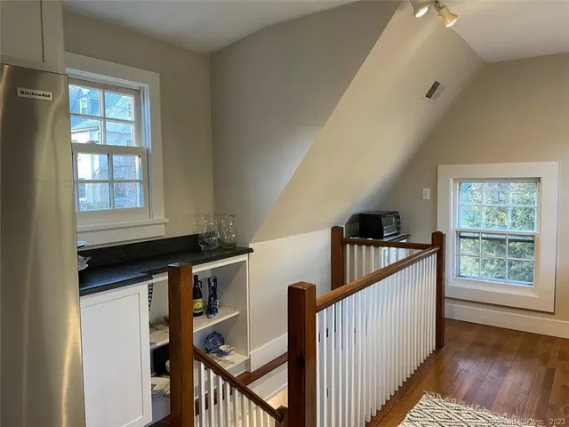 $2,400 | 4 Sycamore Lane, West Hartford, CT 06117