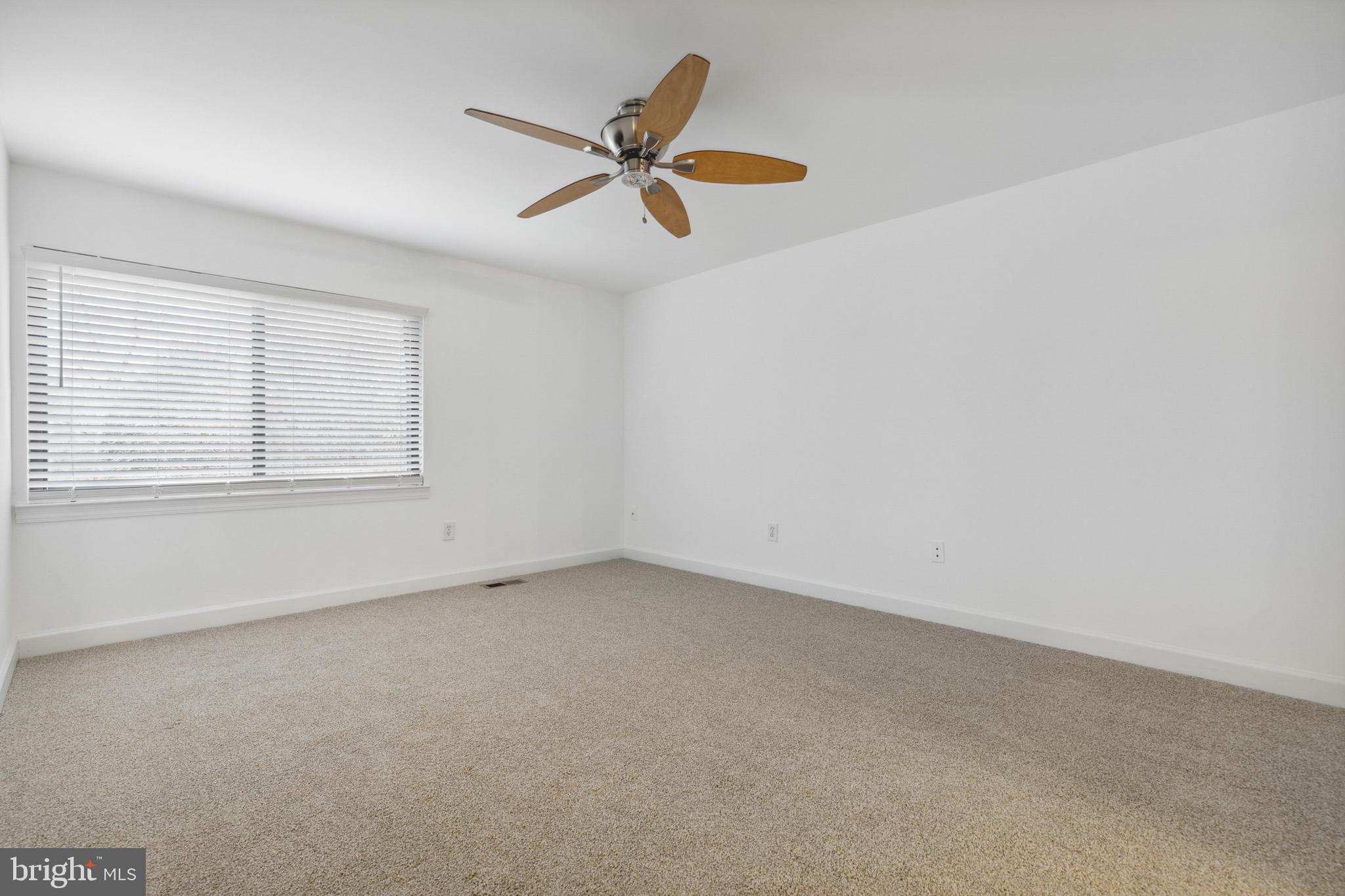 1008 Trinity Gate Street Herndon, VA 20170 - Photo 20 of 36 Primary Bedroom