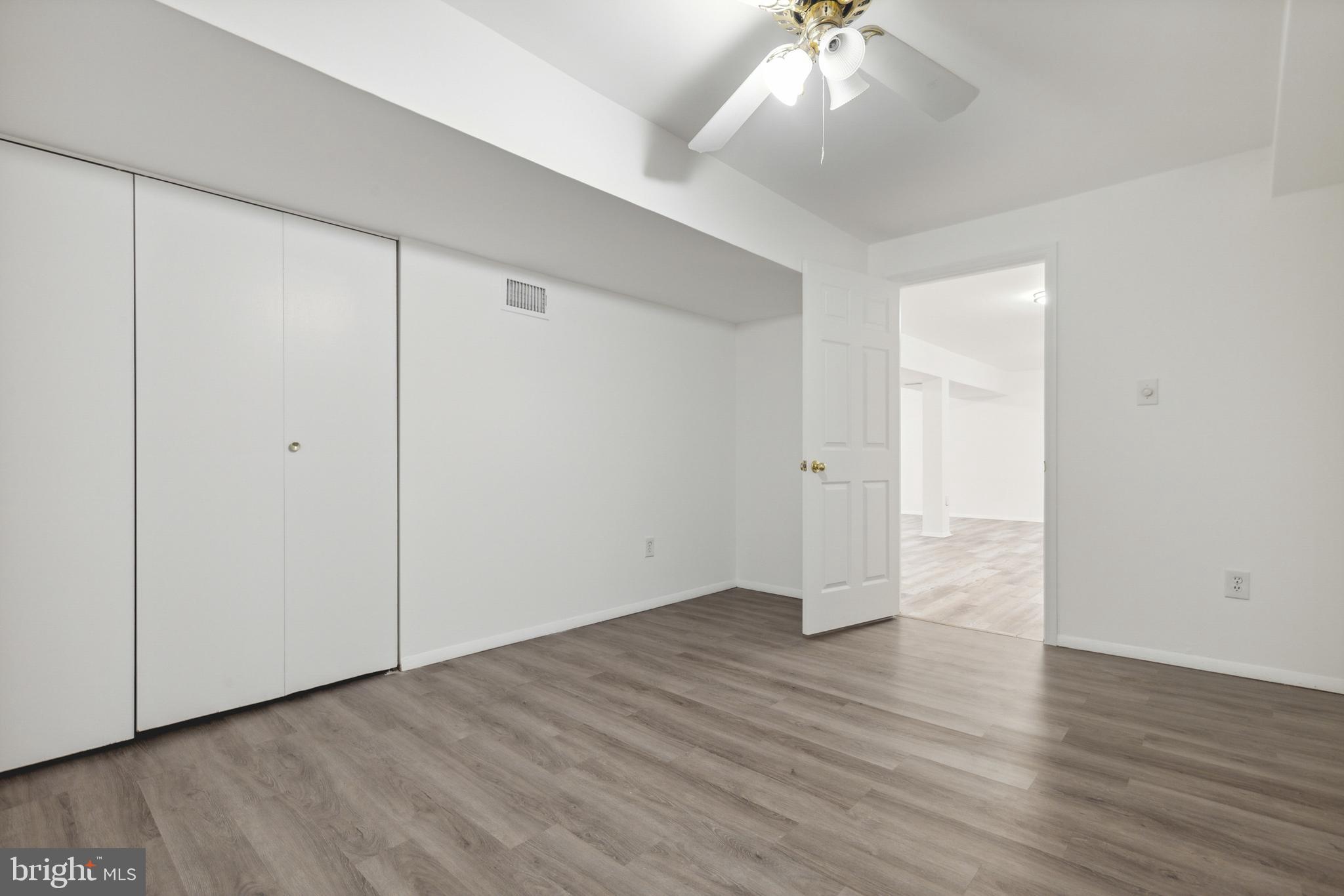 1008 Trinity Gate Street Herndon, VA 20170 - Photo 34 of 36 Den