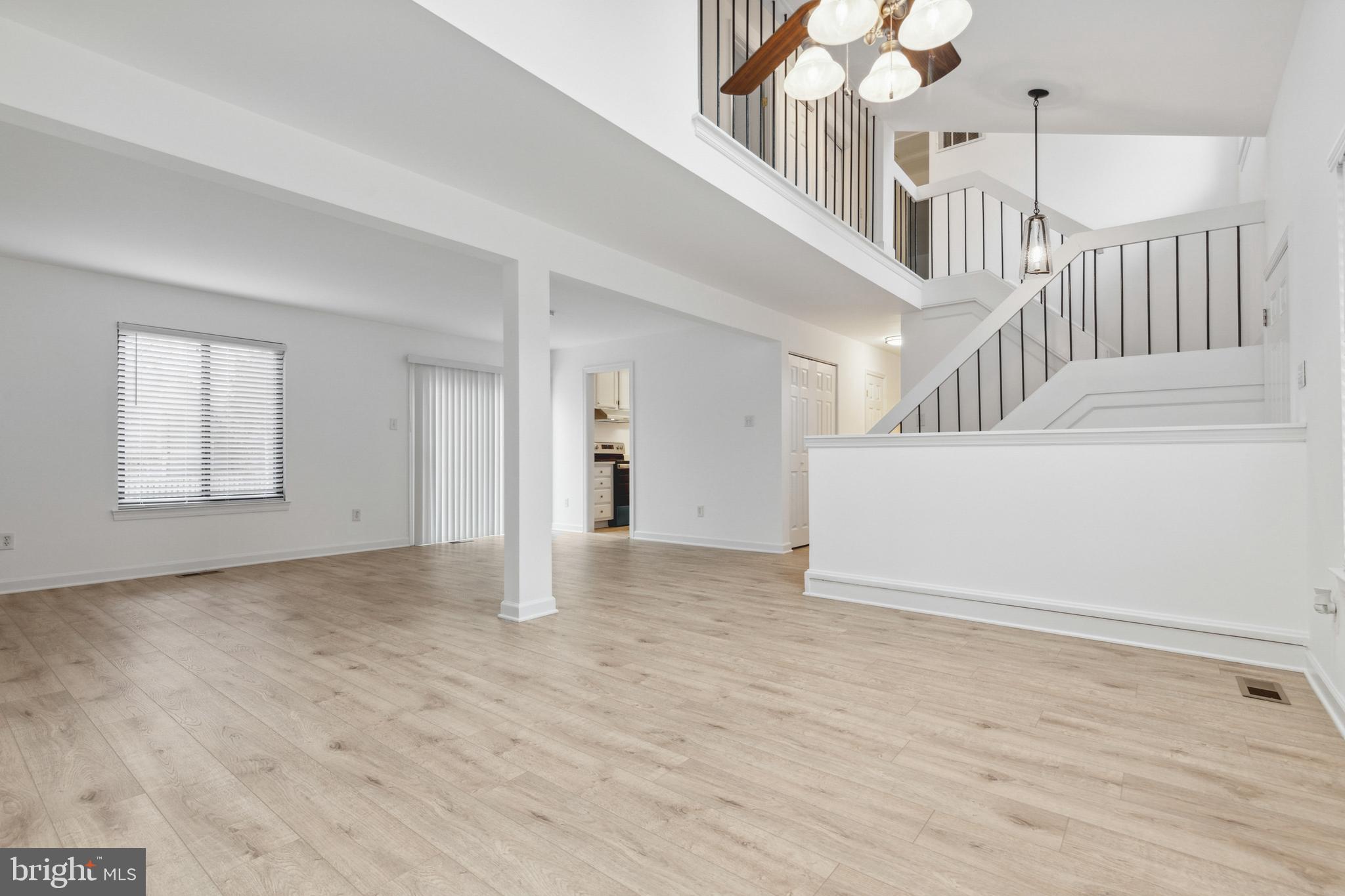 1008 Trinity Gate Street Herndon, VA 20170 - Photo 4 of 36 New Floors