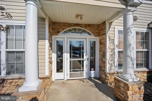 $2,400 | 97 Kyle Way, Ewing, NJ 08628