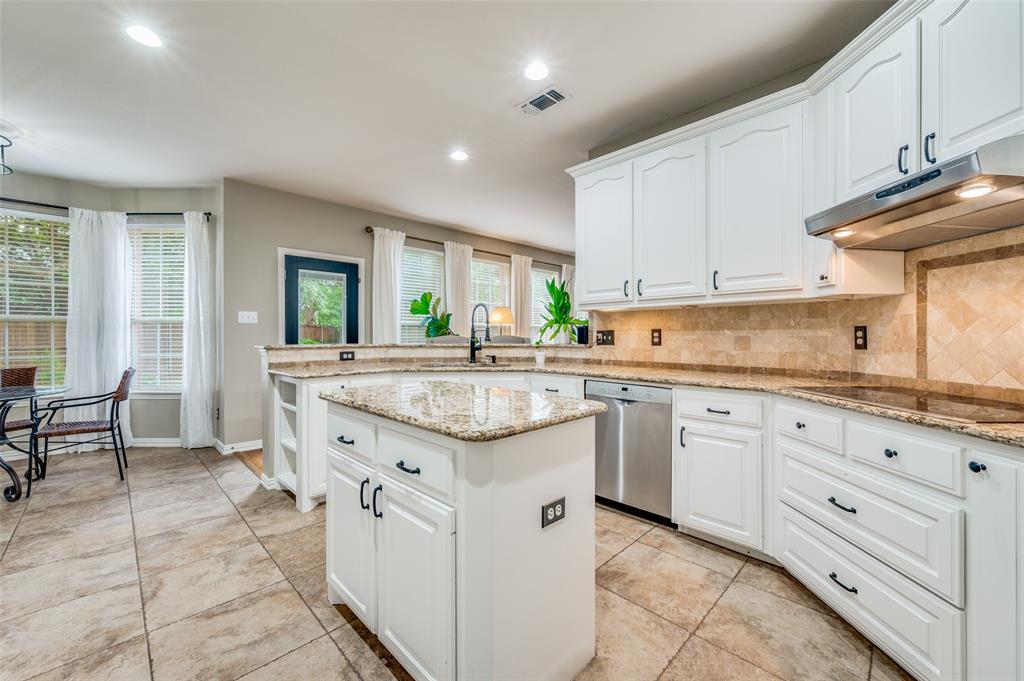 2109 Grayson Road McKinney, TX 75072 - Photo 14 of 31 Plenty of storage with two pantries and abundant cabinet space.