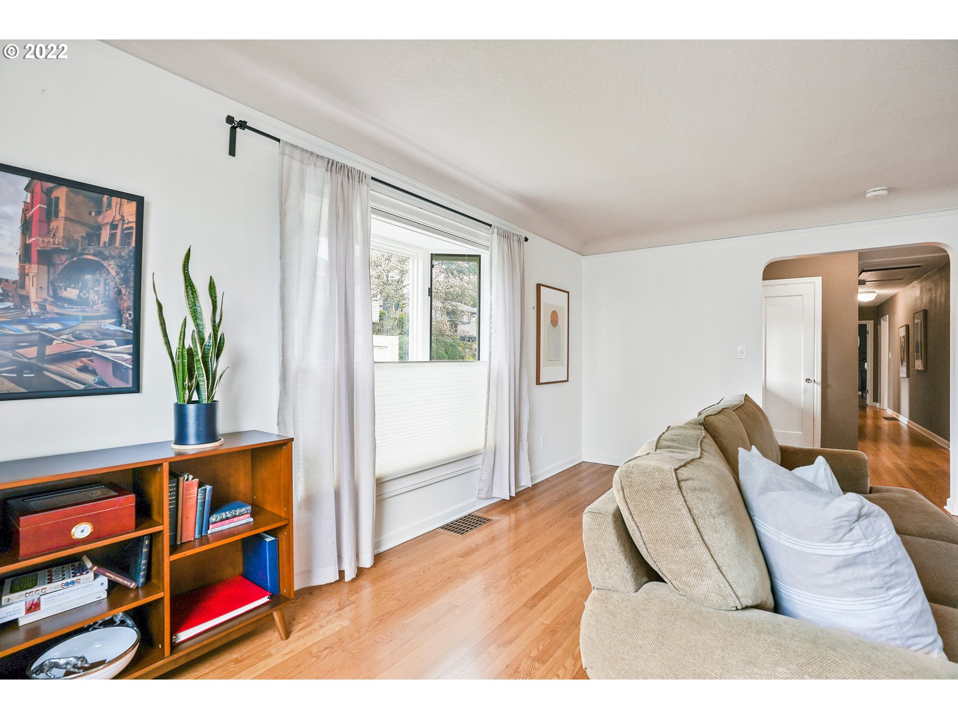 605 Southwest Moss Street Portland, OR 97219 - Photo 9 of 32 Gallery Image 9