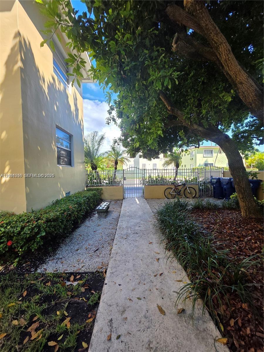 8024 Harding Avenue, Unit 1A Miami Beach, FL 33141 - Photo 13 of 19