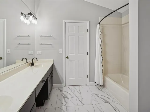 $649,900 | 701 Willis Street, Glen Ellyn, IL 60137