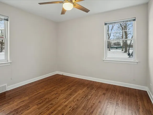 $649,900 | 701 Willis Street, Glen Ellyn, IL 60137