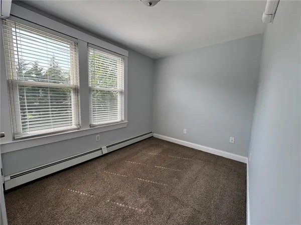 $2,400 | 38 Freebody Street, Unit 206, Newport, RI 02840