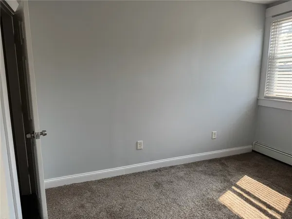 $2,400 | 38 Freebody Street, Unit 206, Newport, RI 02840