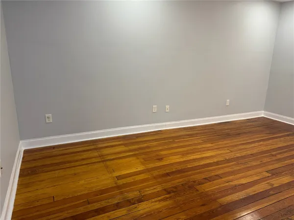 $2,400 | 38 Freebody Street, Unit 206, Newport, RI 02840