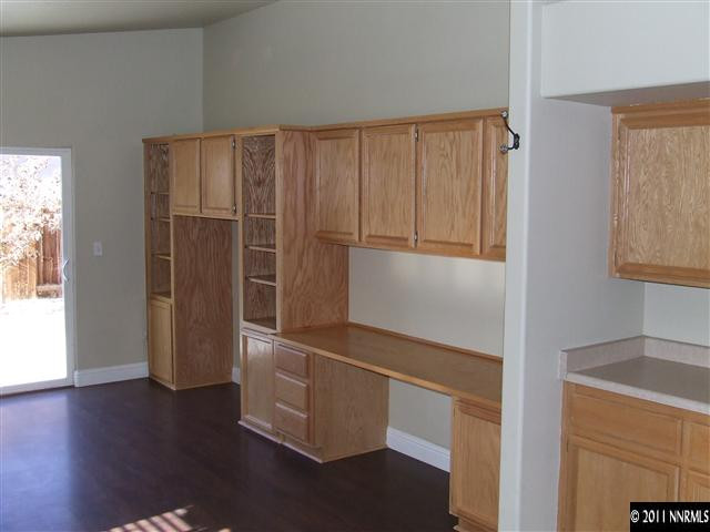 725 Fall Street Fernley, NV 89408 - Photo 4 of 6 Photo 4