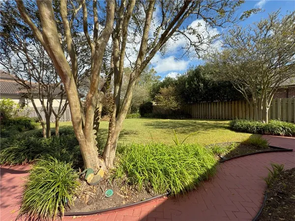 $715,000 | 150 Primrose Drive, Belle Chasse, LA 70037