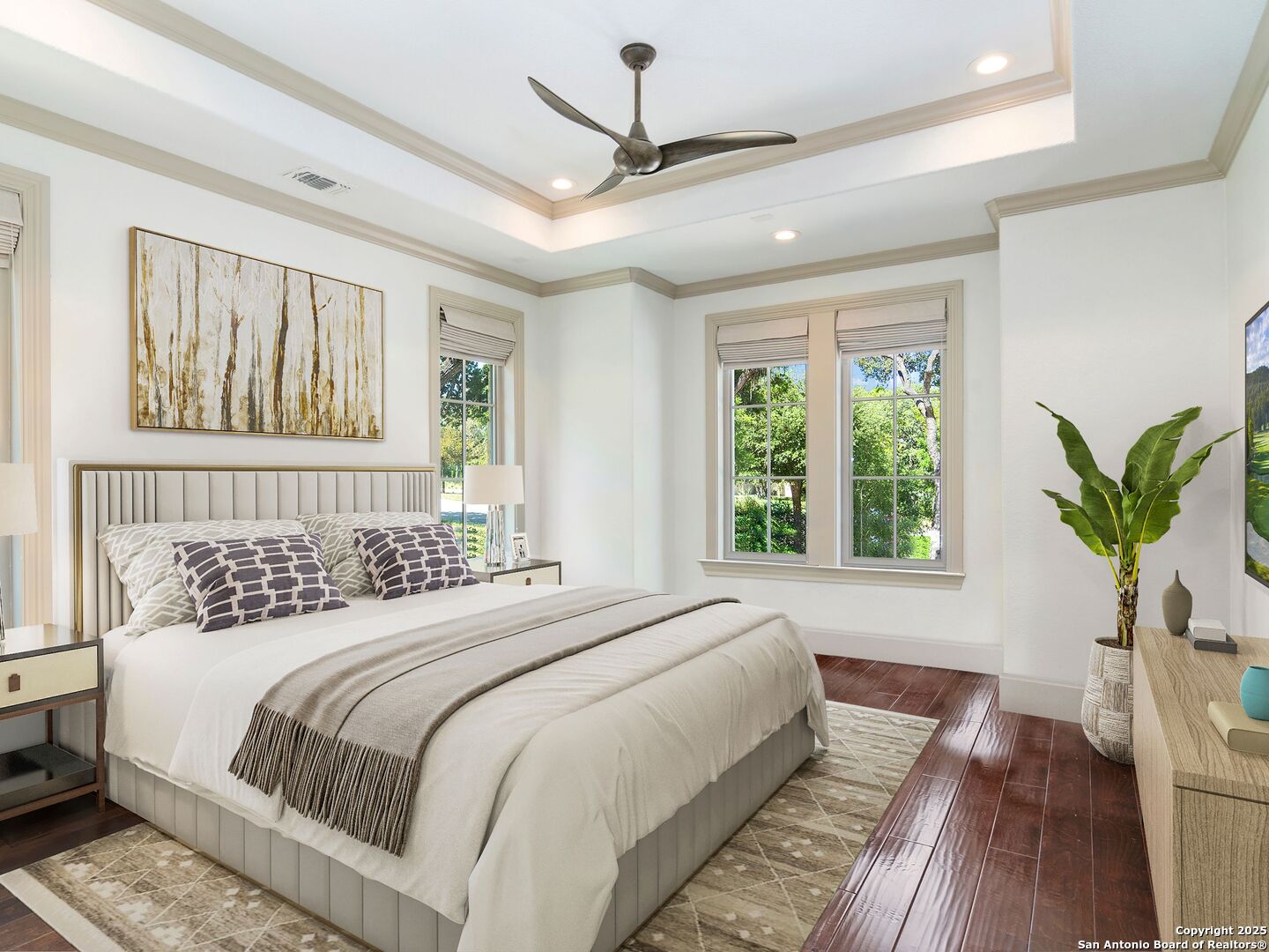 110 Manorbrook San Antonio, TX 78230 - Photo 18 of 40 a bedroom with a large bed and a window