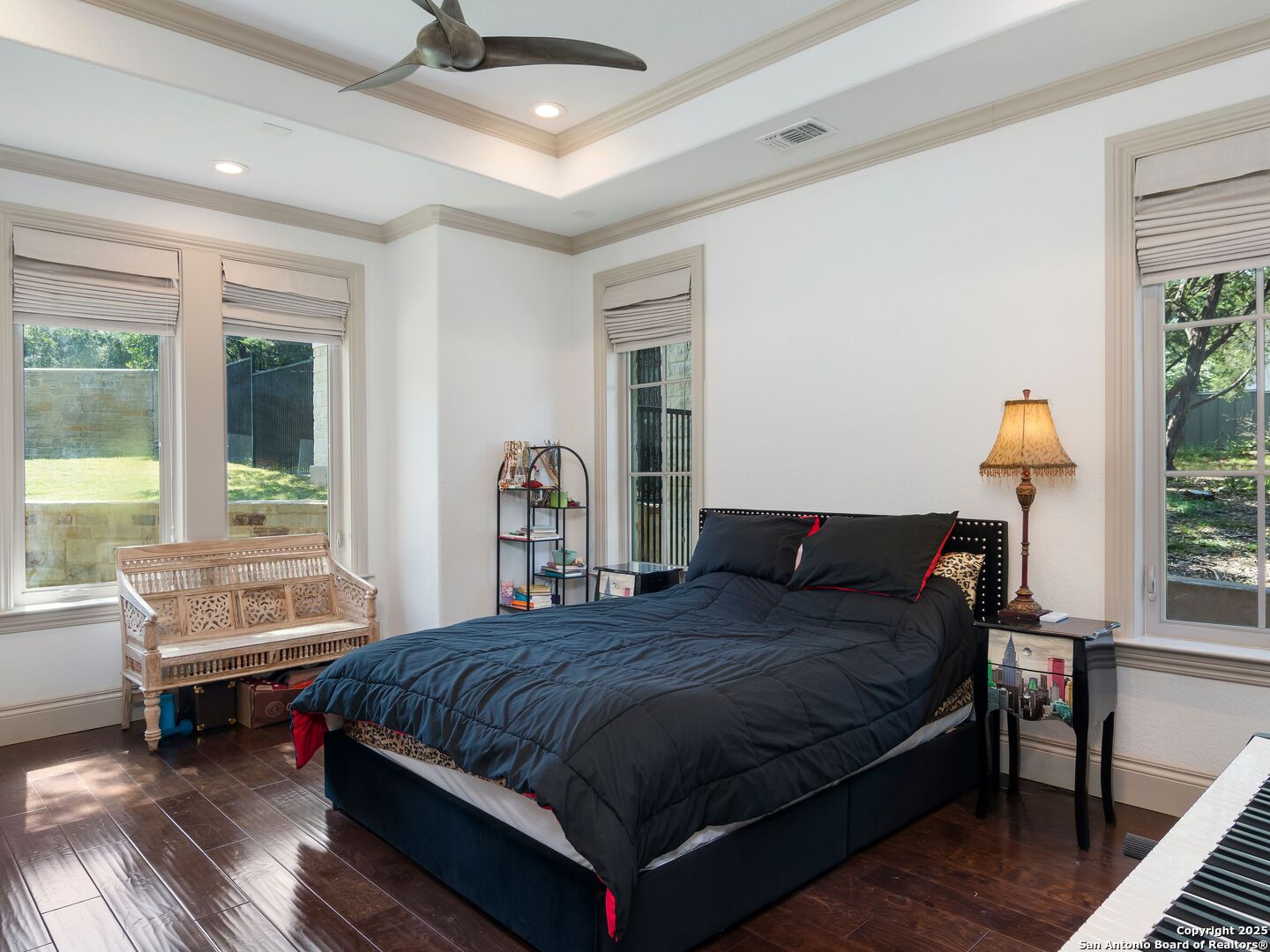 110 Manorbrook San Antonio, TX 78230 - Photo 20 of 40 a bedroom with a bed and a window