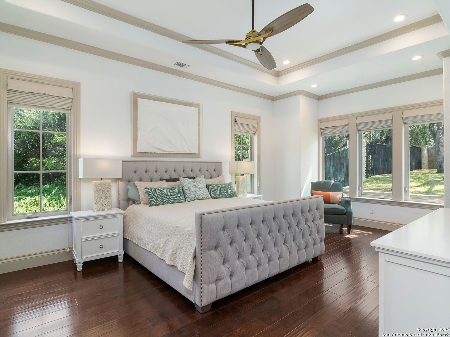 110 Manorbrook San Antonio, TX 78230 - Photo 23 of 40 a bed room with a bed and a chair