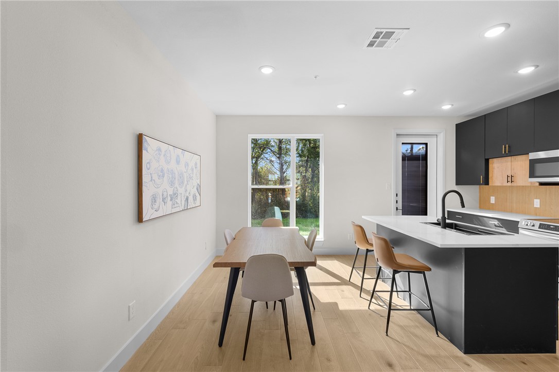 2539 East Villa Maria Road, Unit 12B Bryan, TX 77802 - Photo 7 of 37