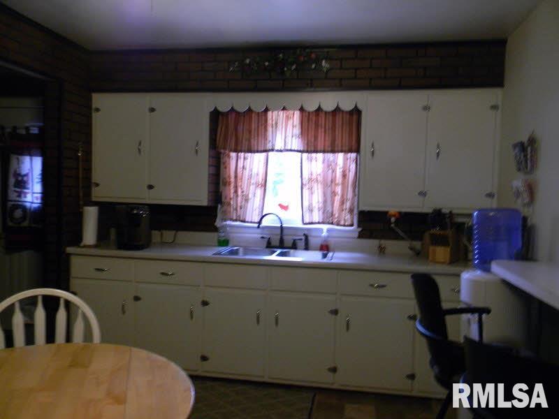 904 Murphy Road Pinckneyville, IL 62274 - Photo 3 of 6 Gallery Image 3