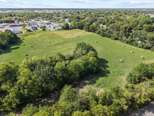 $850,000 | 1509 Island Bonham Tx 75418, Bonham, TX 75418