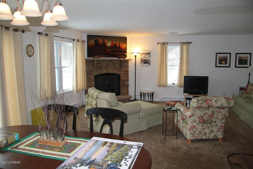 338 Johnson Creek Road Pleasant Mount, PA 18453 - Photo 7 of 30 Great Room