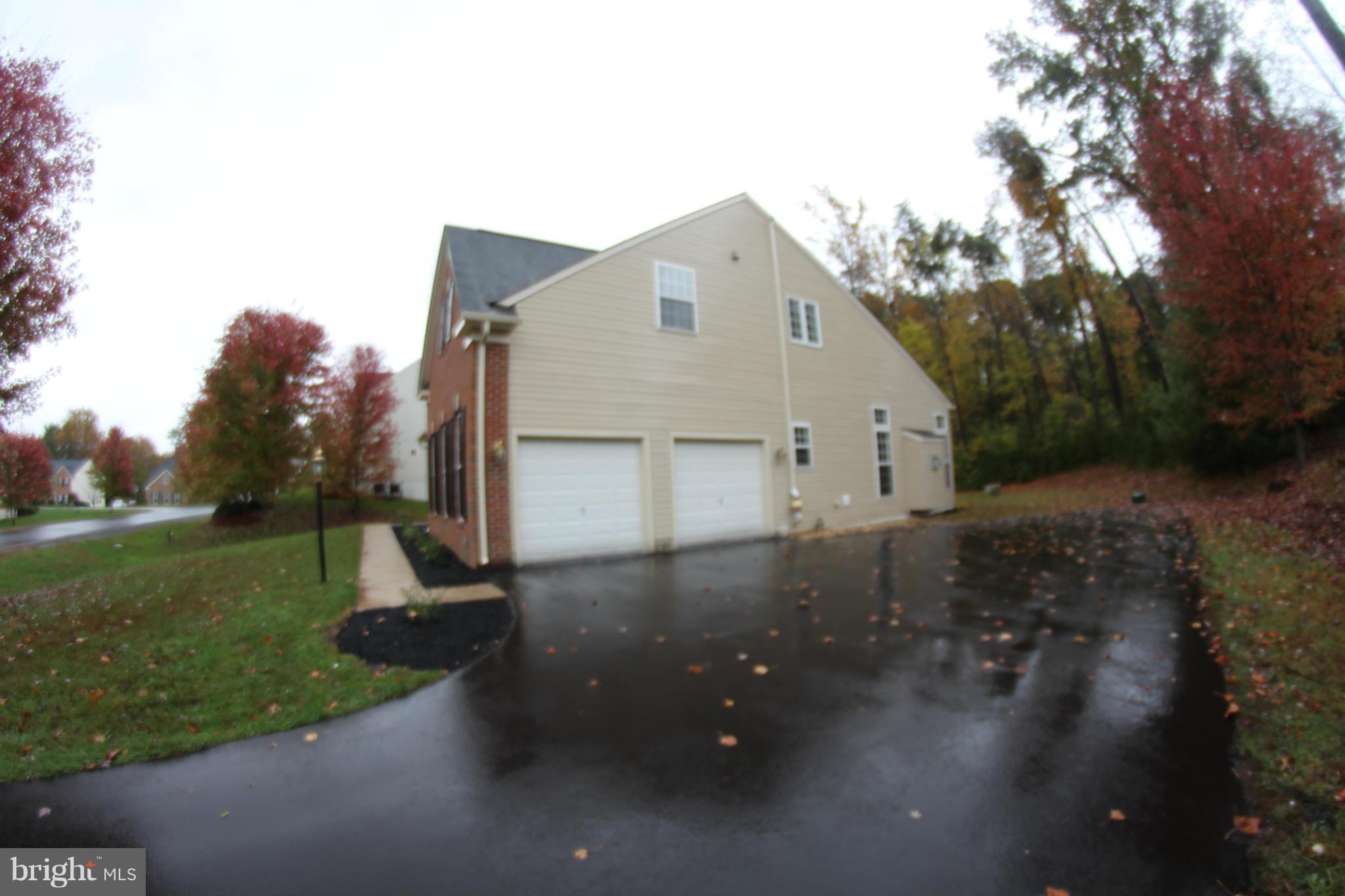 7213 Simmons Ridge Court Manassas, VA 20112 - Photo 2 of 30 Exterior (General)