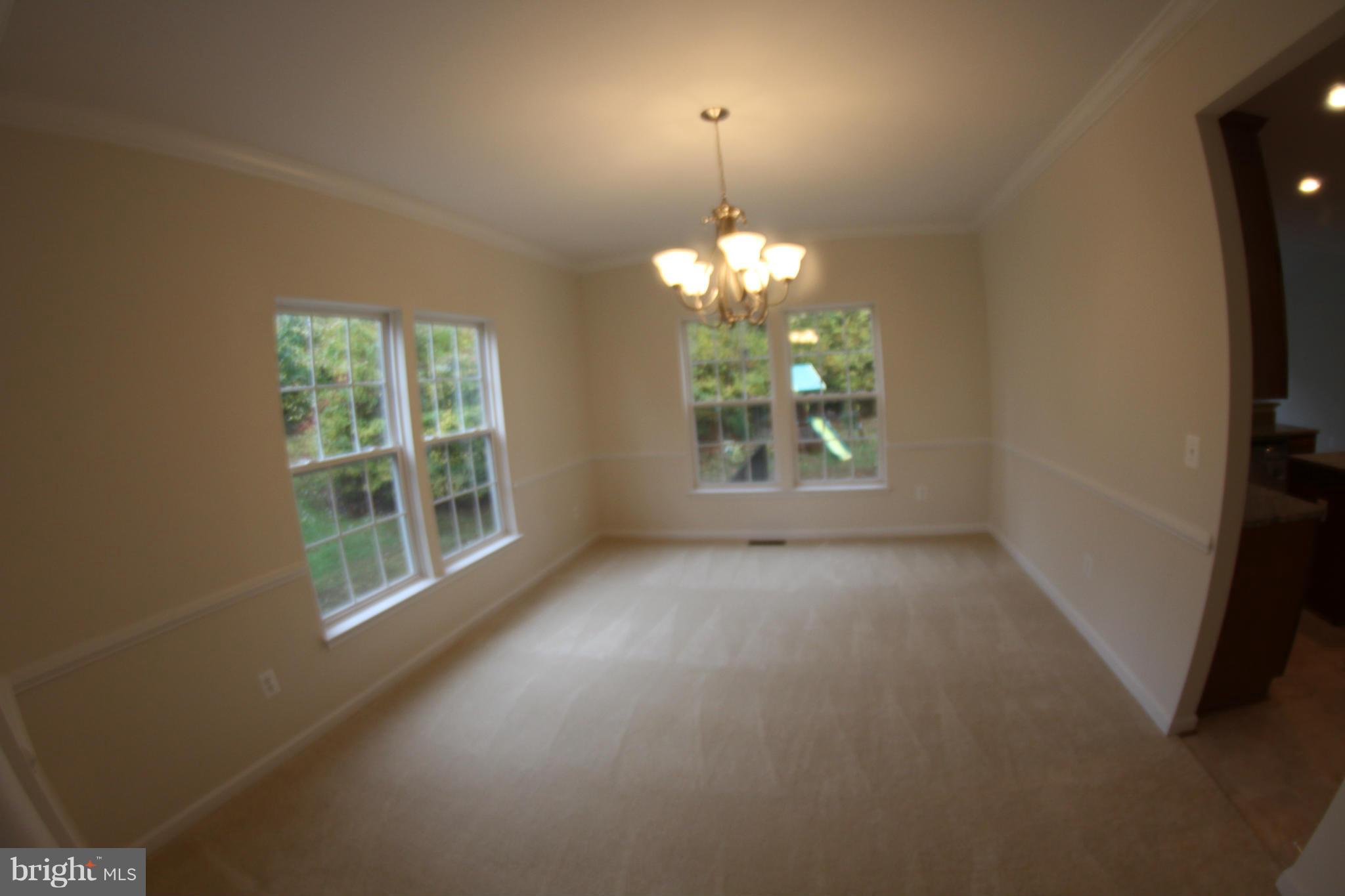 7213 Simmons Ridge Court Manassas, VA 20112 - Photo 8 of 30 Dining Room