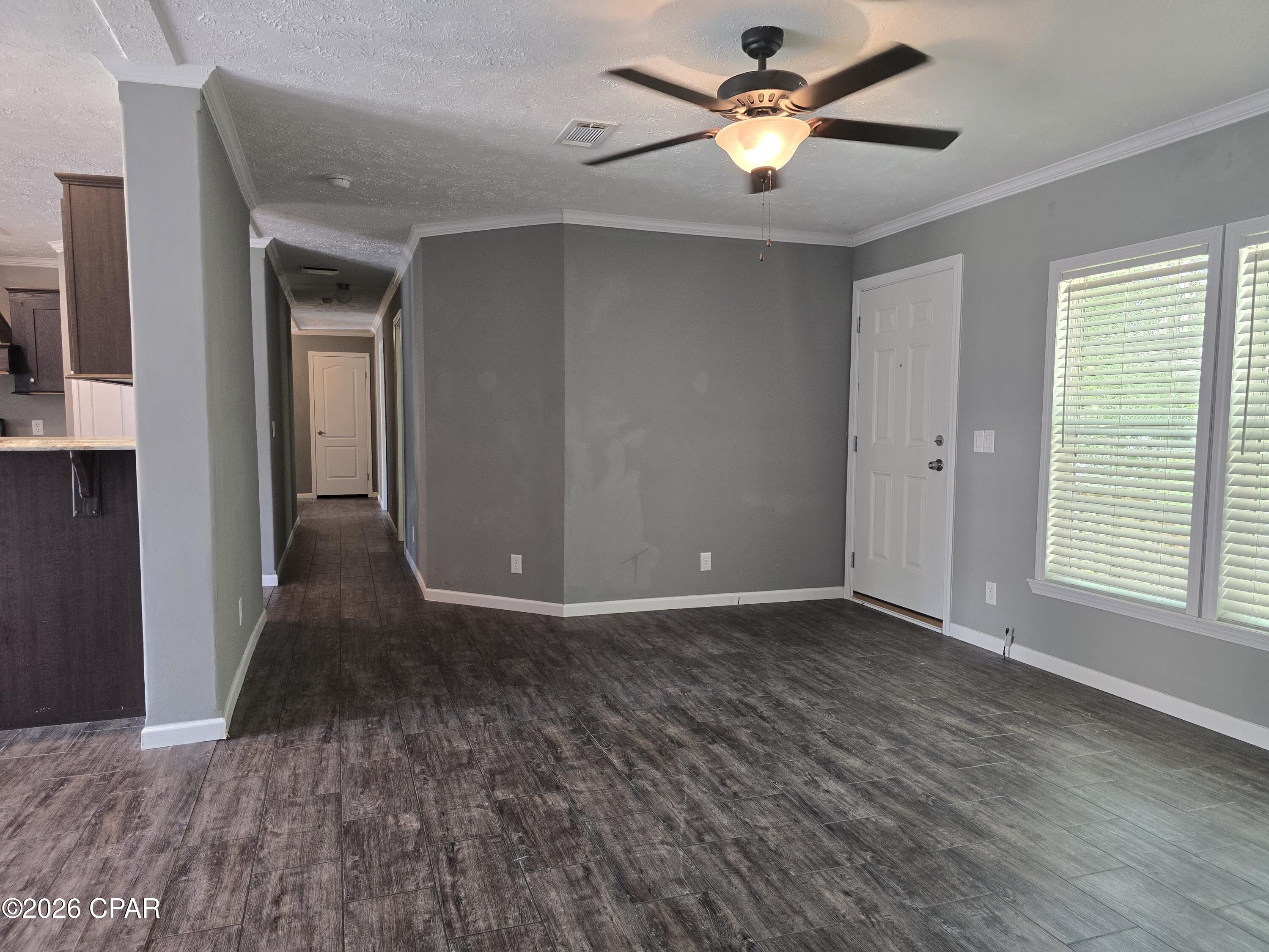916 North Lloyd Street Crestview, FL 32536 - Photo 6 of 34