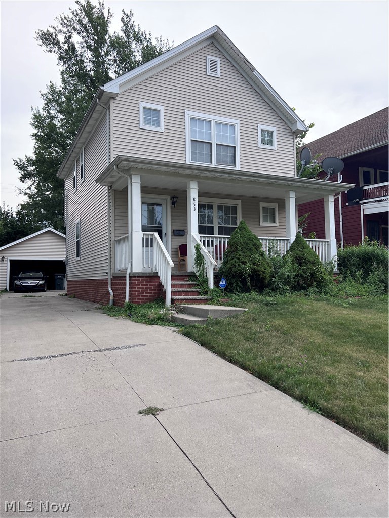 853 Helmsdale Road Cleveland, OH 44112 - Photo 2 of 15