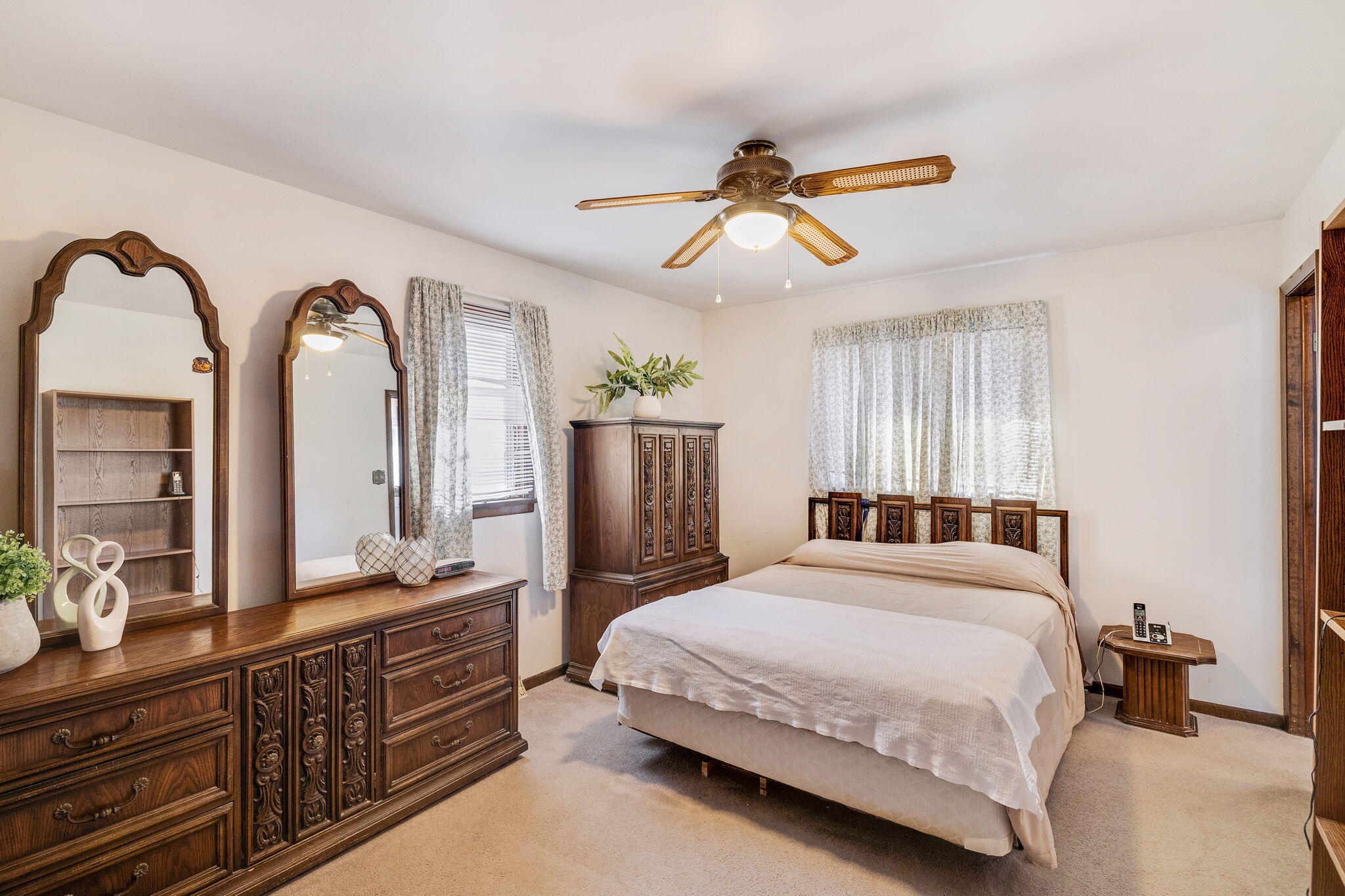 8120 Tapper Avenue Munster, IN 46321 - Photo 11 of 17 2048x1365