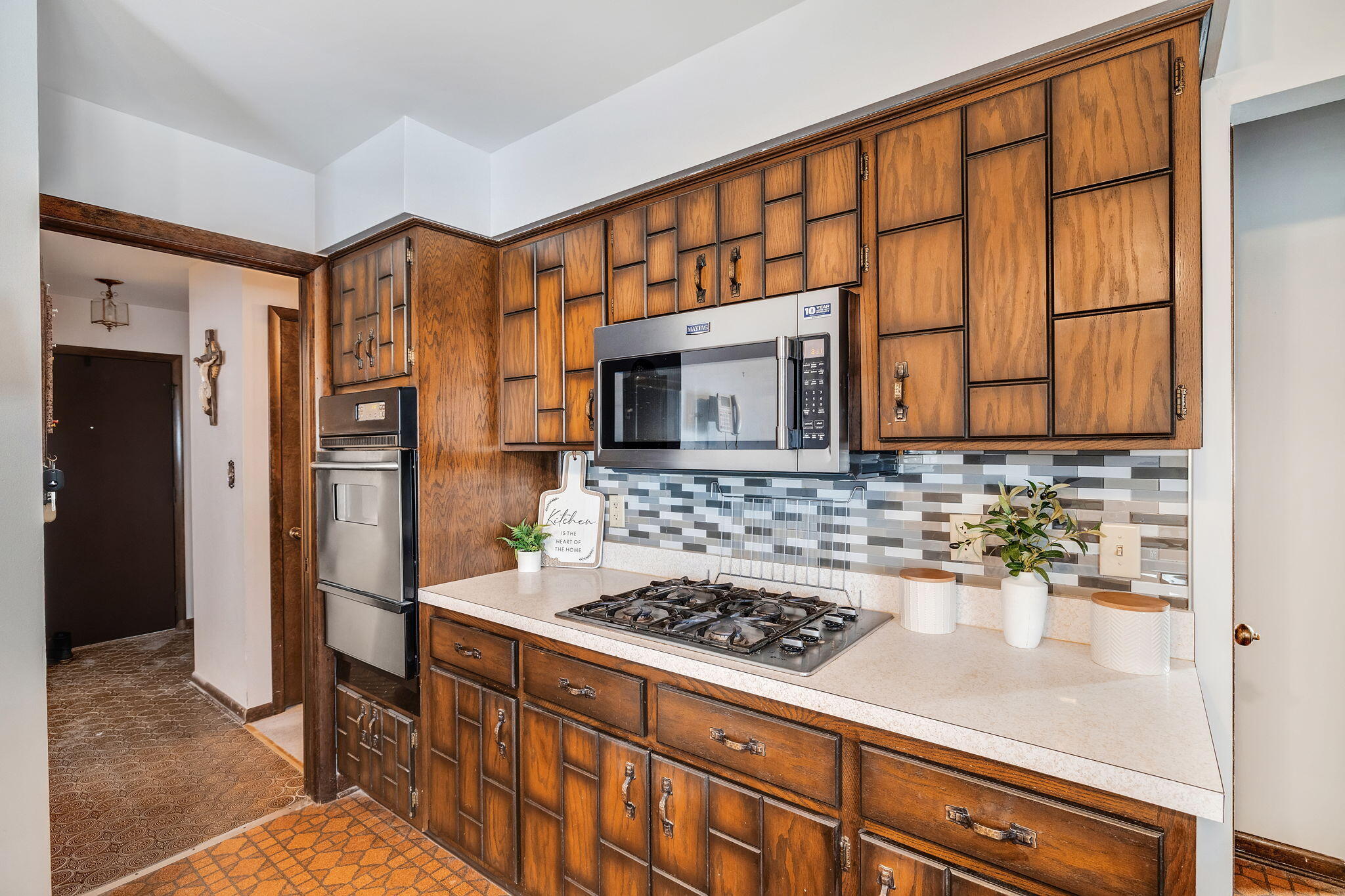 8120 Tapper Avenue Munster, IN 46321 - Photo 9 of 17 2048x1365