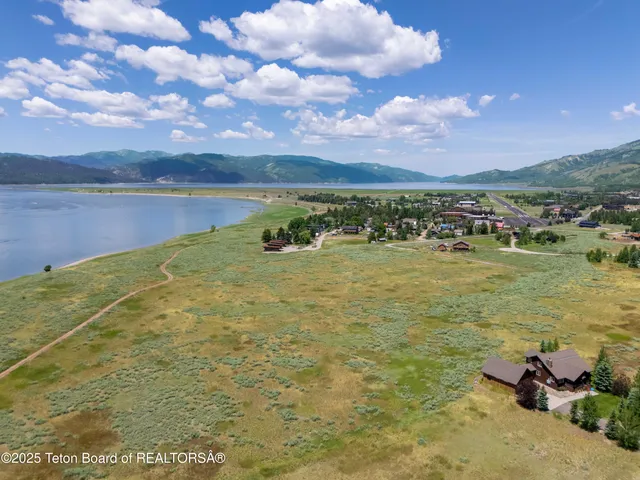 $1,295,000 | Cabin Road, Alpine, WY 83128