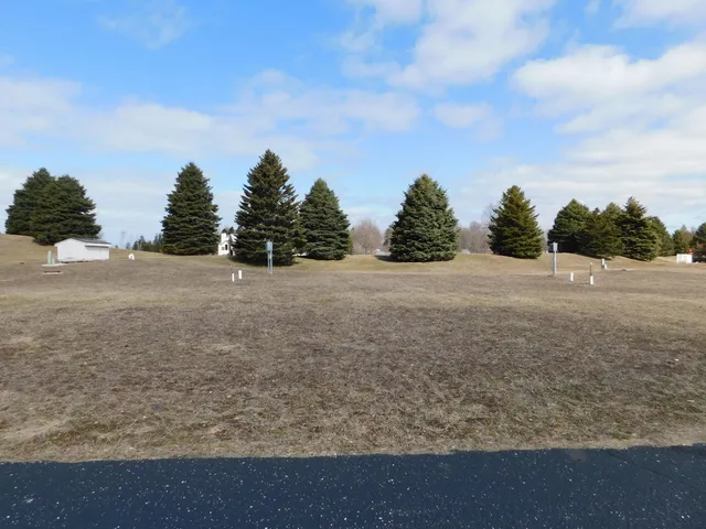 $59,500 | 3309 Lakeland Drive, Unit 36, Arcadia, MI 49613