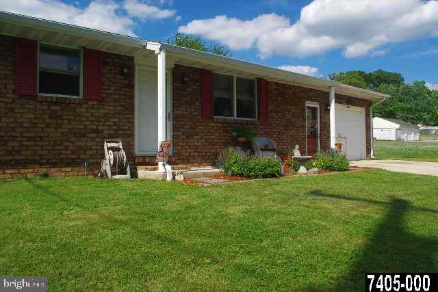 380 Black Rock Road Hanover, PA 17331 - Photo 3 of 19