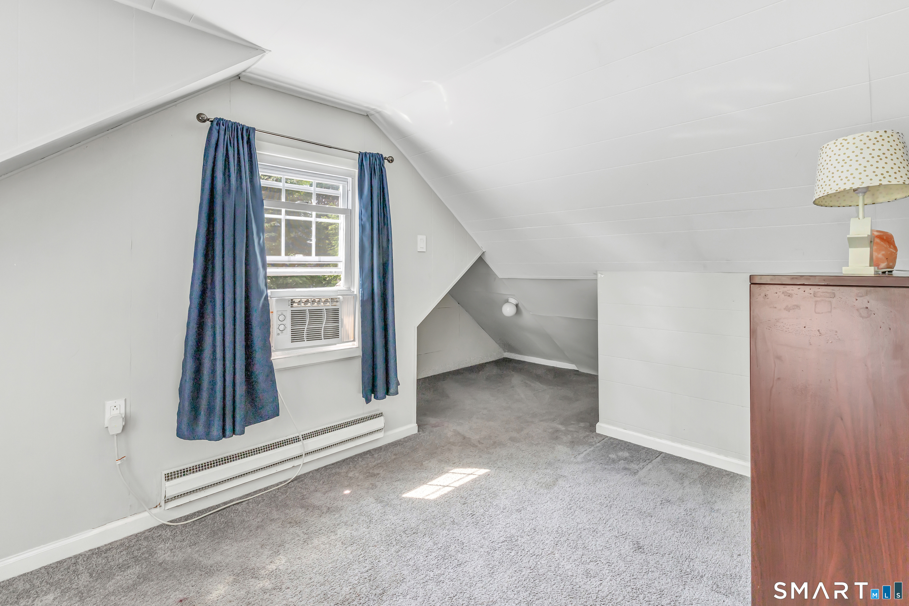 2082 Stratfield Road Fairfield, CT 06825 - Photo 23 of 38