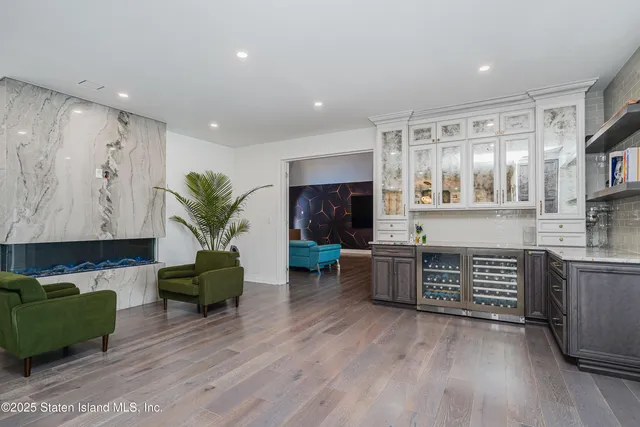 $3,850,000 | 5 Nicolosi Drive | Huguenot