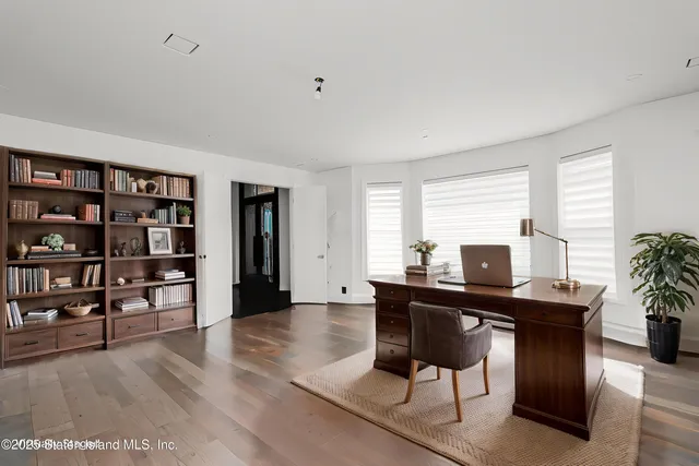 $3,850,000 | 5 Nicolosi Drive | Huguenot