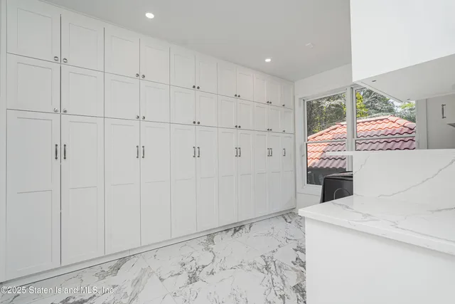 $3,850,000 | 5 Nicolosi Drive | Huguenot