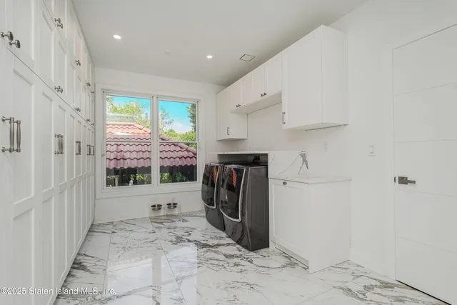 $3,850,000 | 5 Nicolosi Drive | Huguenot